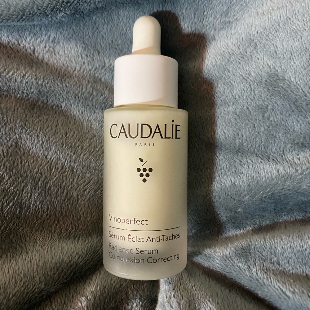 Caudalie vinoperfect serum